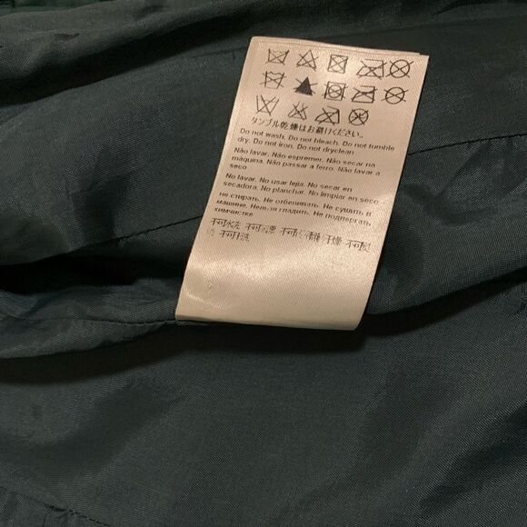 ❤️SOLD❤️ESCADA Short Mock-Neck Fitted Leather Jacket - Picture 7 of 9